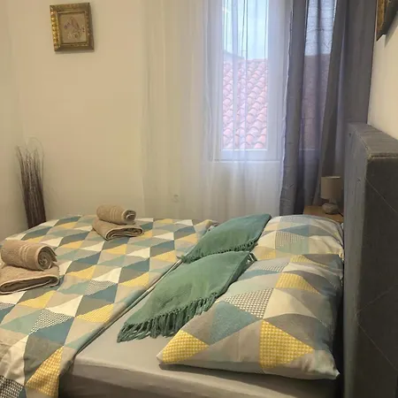 Mint 2 Zadar