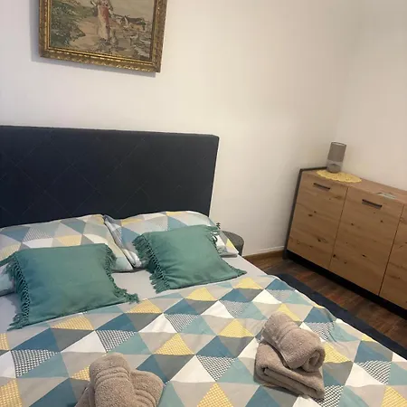 Apartment Mint 2